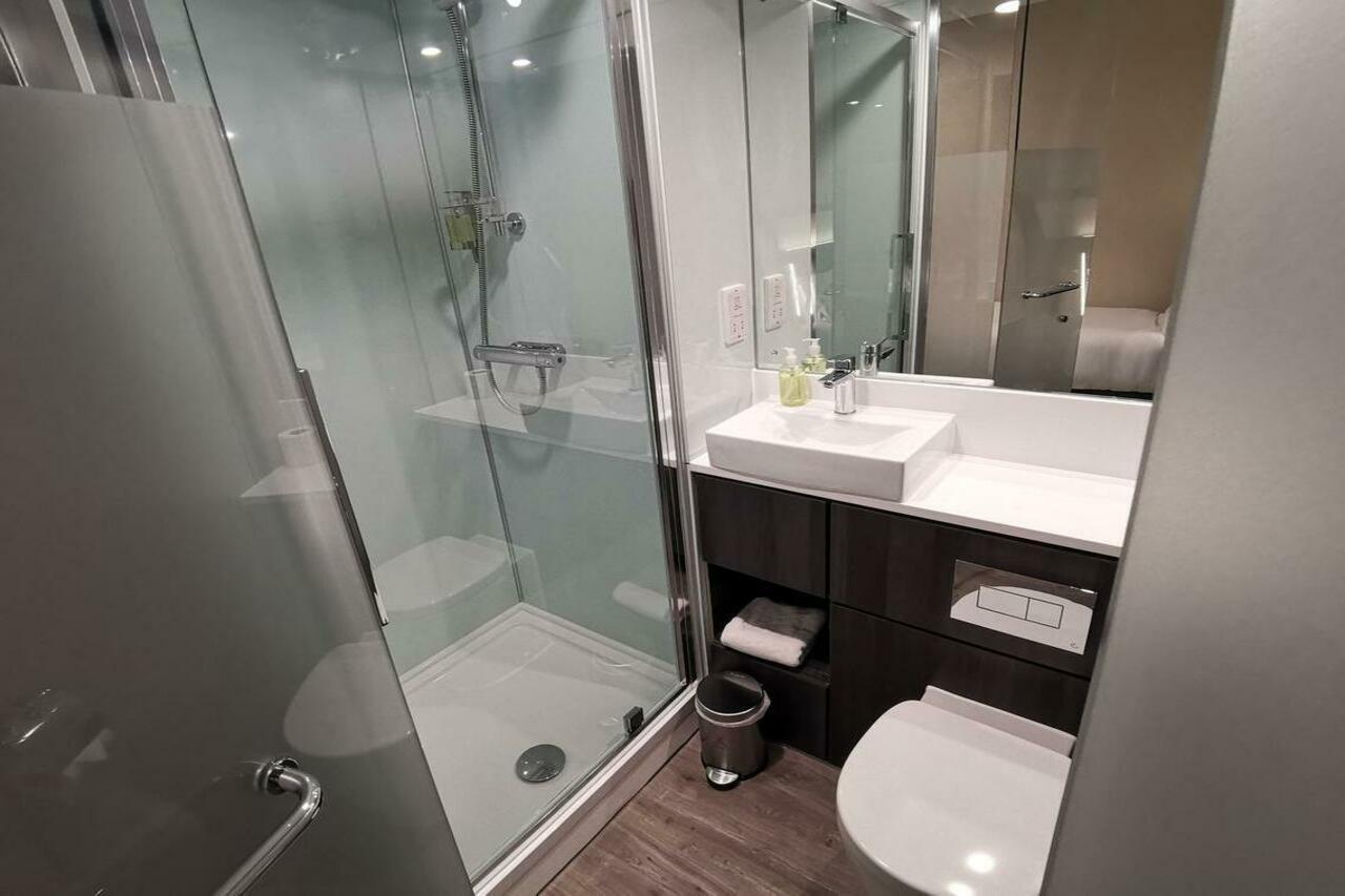 Easyhotel Кардіфф Екстер'єр фото