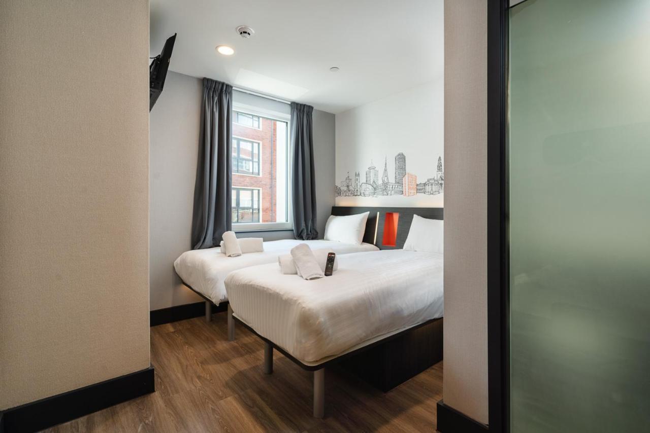 Easyhotel Кардіфф Екстер'єр фото