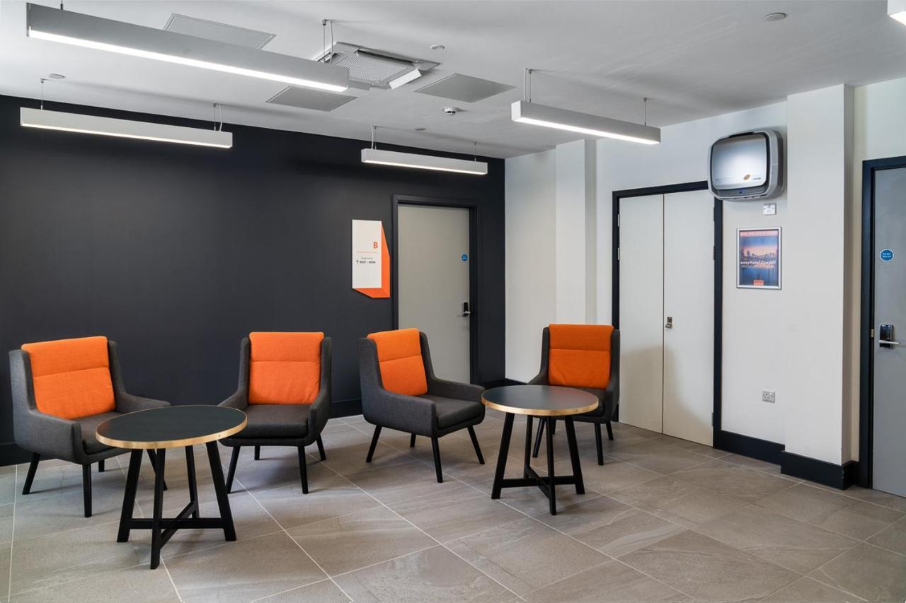 Easyhotel Кардіфф Екстер'єр фото