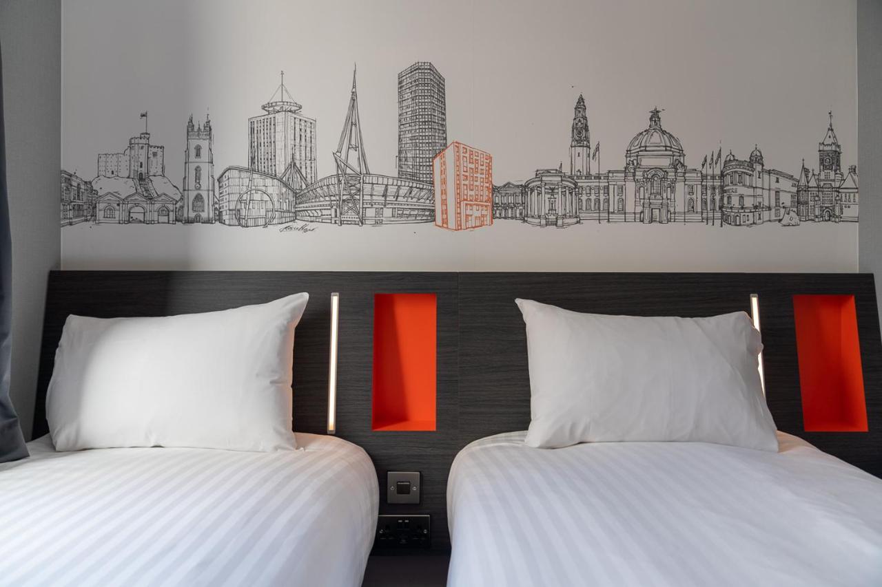 Easyhotel Кардіфф Екстер'єр фото