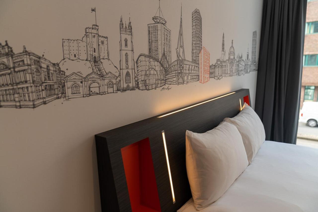 Easyhotel Кардіфф Екстер'єр фото