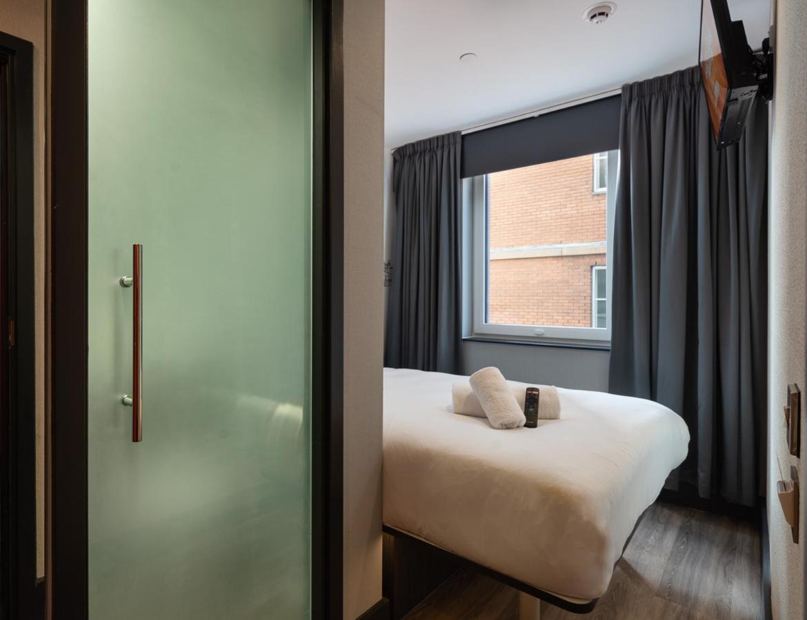 Easyhotel Кардіфф Екстер'єр фото