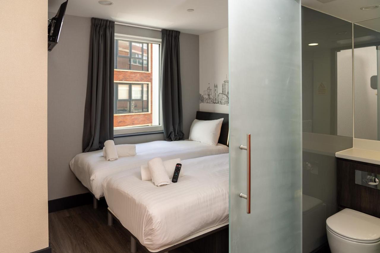 Easyhotel Кардіфф Екстер'єр фото