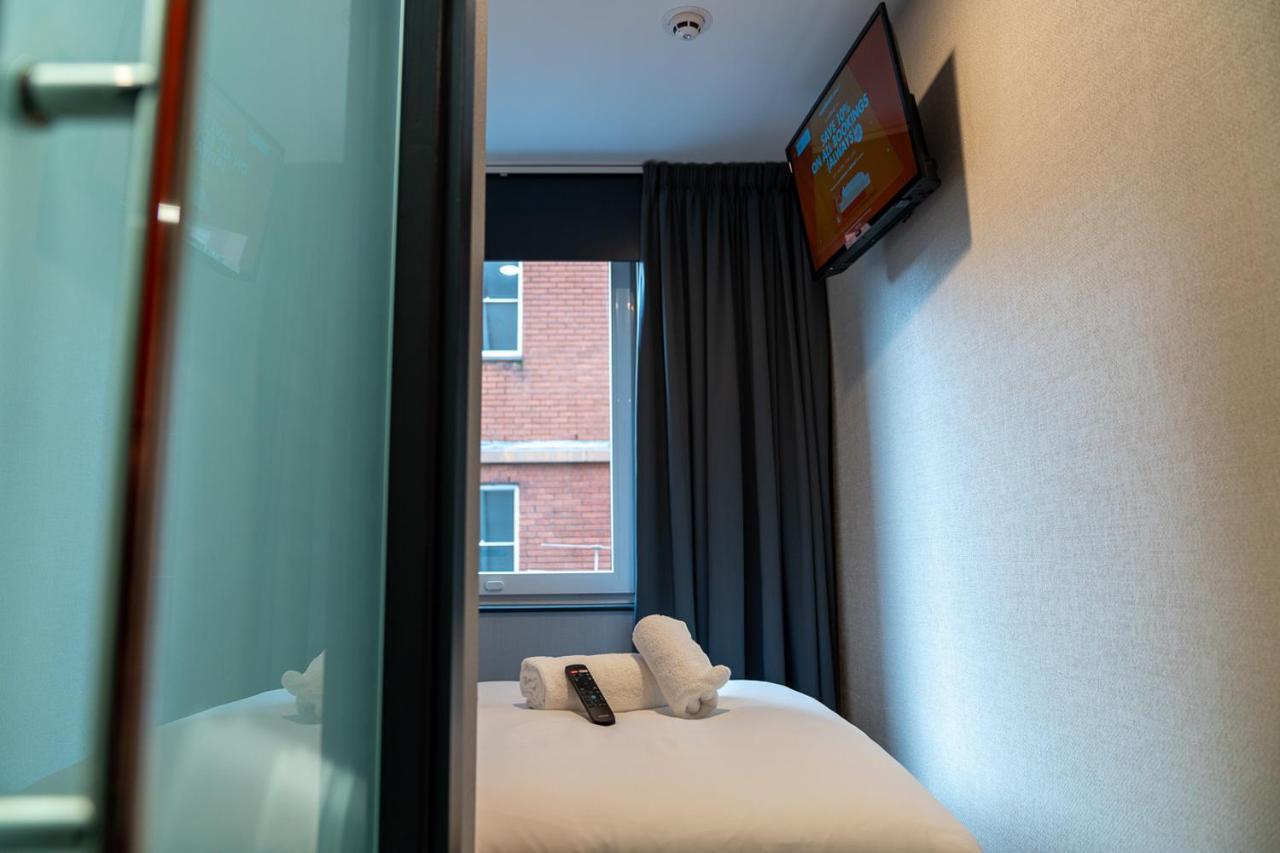 Easyhotel Кардіфф Екстер'єр фото