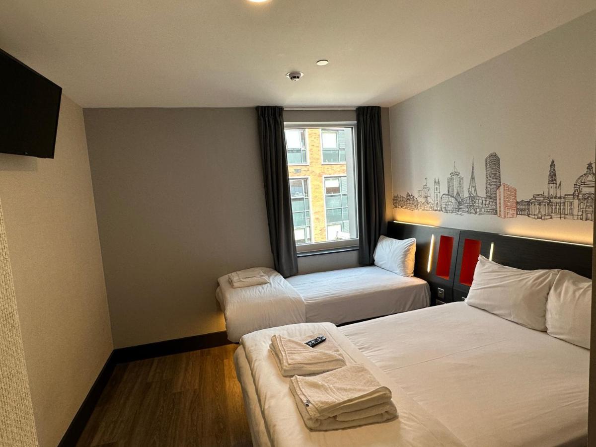 Easyhotel Кардіфф Екстер'єр фото